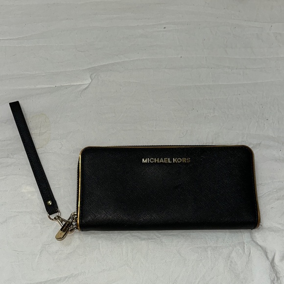 Michael Kors Black Wallet with Gold Accents - Picture 1 of 6